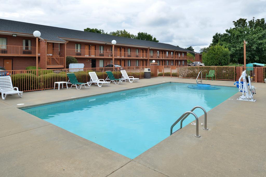 America'S Best Value Inn & Suites Sheridan Екстериор снимка